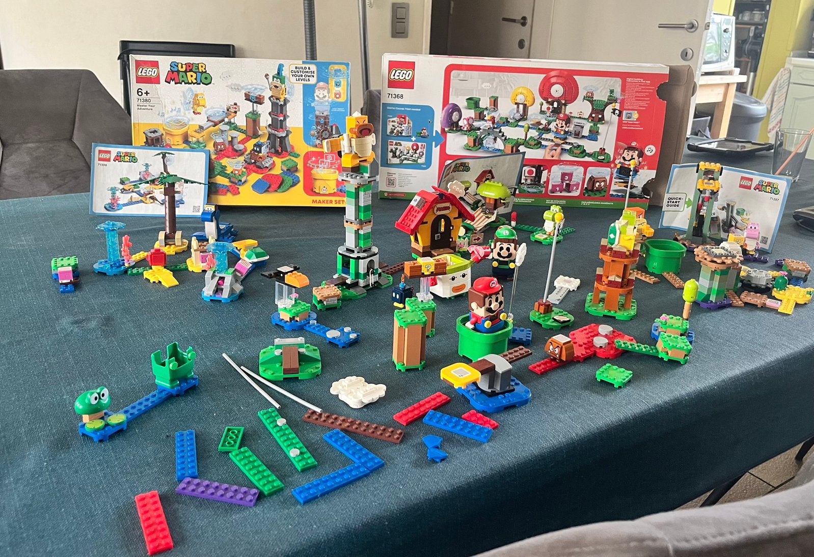 11 LEGO Super Mario sets te koop — partij, Ophalen, Inclusief extra onderdelen, Lego, Zo goed als nieuw