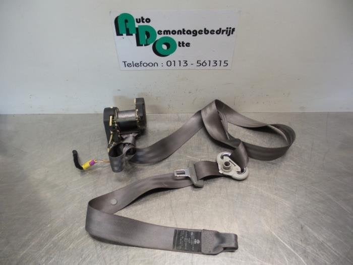 Ceinture de sécurité avant droite d'un Volkswagen Golf (Go, Volkswagen, -, 3 mois de garantie, Utilisé