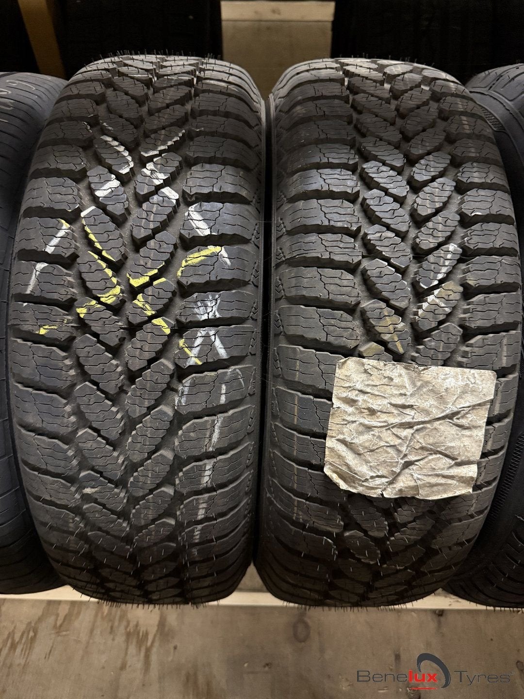 nieuw winter 205/60R15 Sava 205/60 R15 205/60/15 2056015, Auto-onderdelen, 15 inch, -, -, Nieuw