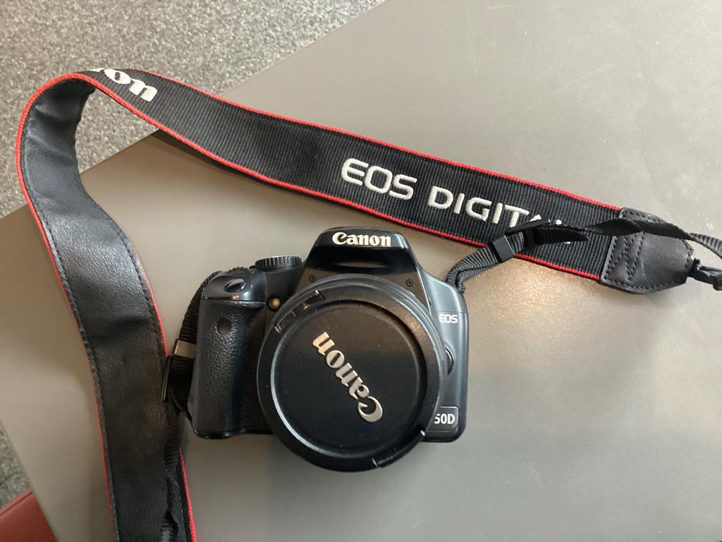 Canon eos 450D, Ophalen of Verzenden, Zo goed als nieuw, Canon