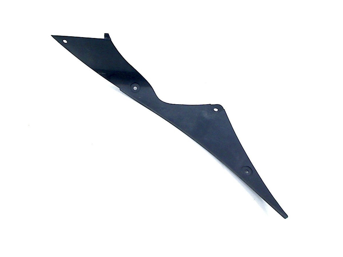 CARENAGE PANNEAU INTERNE YZF R6 2003-2005 (YZF-R6 5SL), Dhr. S. di Majo, Utilisé, Info@cama-motorparts.nl, P.J. Troelstraweg 8 8
3144 CX  MAASSLUIS, NL