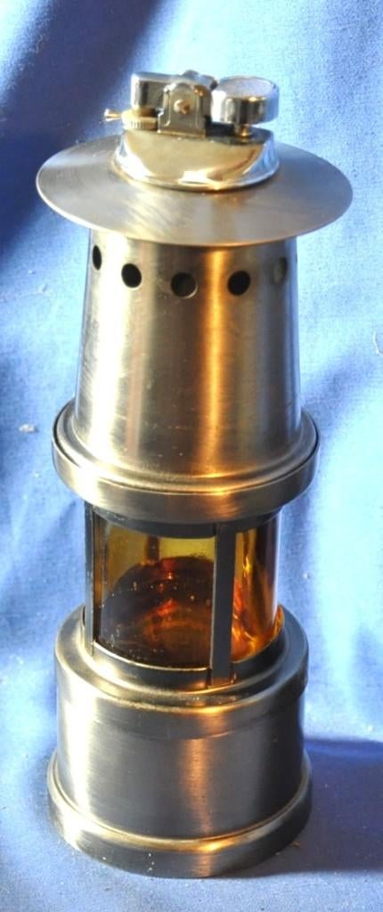 service fumeur style lampe de mineur avec briquet, Enlèvement ou Envoi, Utilisé, Autres types