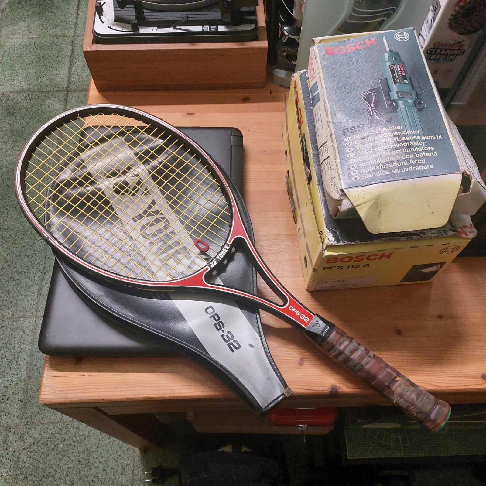 Tennisraket yonex ops-32, Ophalen