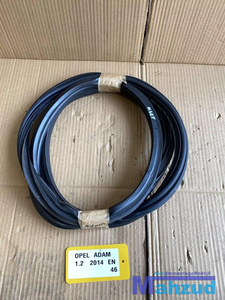 OPEL ADAM Achterklep rubber 2012-2019, Opel Automobile GmbH, Opel, Bahnhofsplatz 1
65423  Russelsheim am Main, DE, Kontakt@opel-infoservice.de