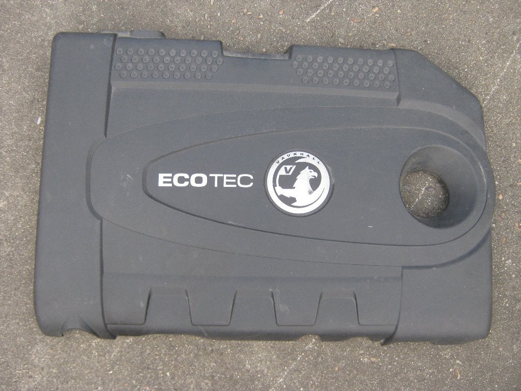 Plaque de recouvrement moteur d'une Opel Astra J, Autos : Pièces & Accessoires, Enlèvement ou Envoi, Utilisé, Opel, Capot moteur
