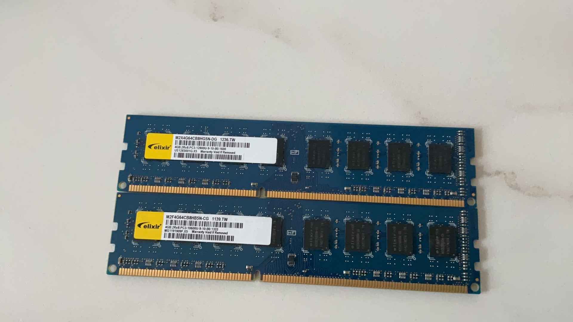 2 stuks 4 GB DDR3 voor desktop, Computers en Software, RAM geheugen, DDR3, Ophalen of Verzenden, Zo goed als nieuw, Desktop