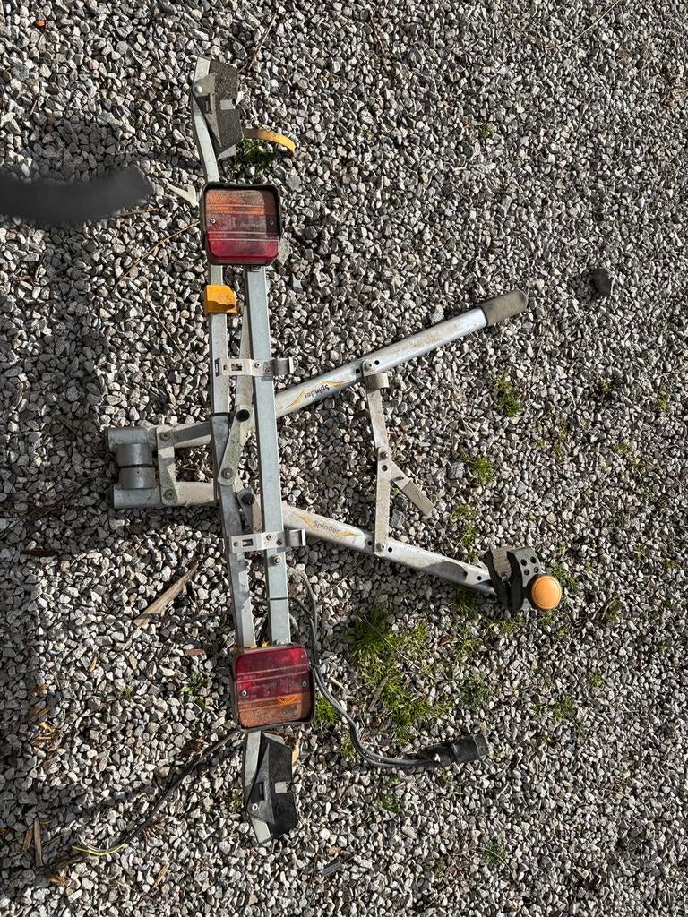 Fietsendrager spinder, Ophalen, 1 fiets, Gebruikt, Trekhaakdrager
