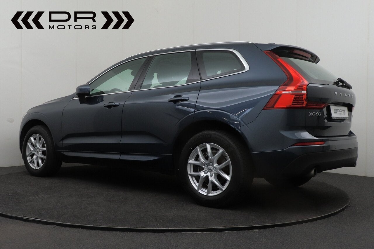 Volvo XC 60 2.0 B4 MHEV Momentum Pro Geartronic - TOPSTAAT, Autos, 0 kg, Euro 6, Noir, 5 portes