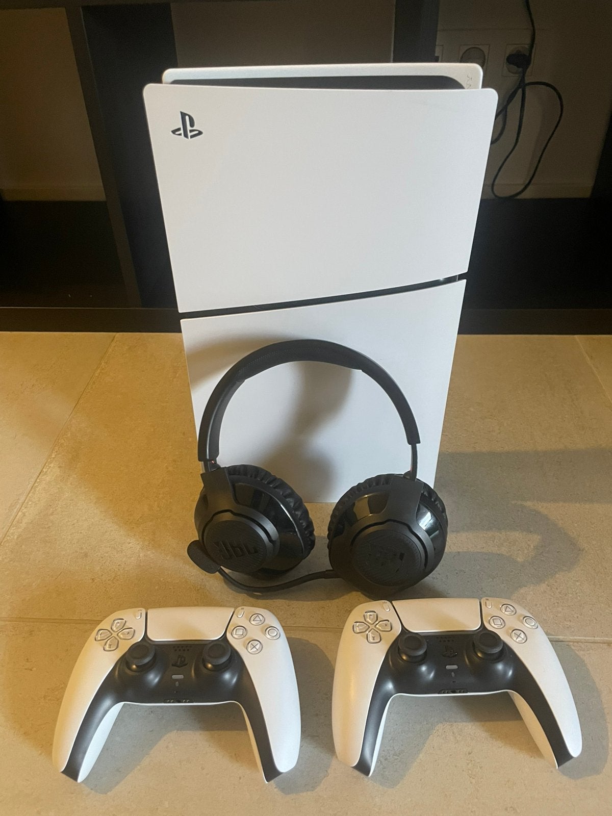 PlayStation 5 Digital Edition + 2 controllers + JBL headset, Enlèvement ou Envoi, Comme neuf, Playstation 5