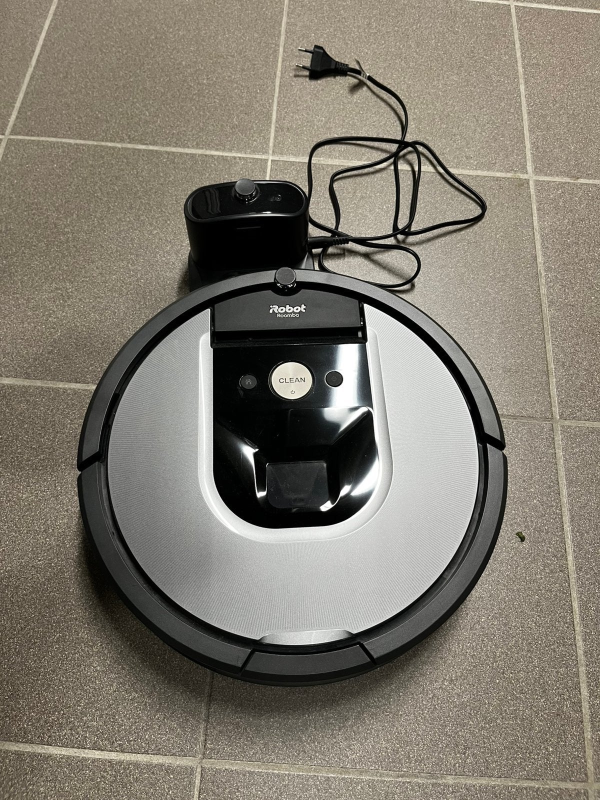 Robotstozuiger, Elektronische apparatuur, Ophalen, Zo goed als nieuw, Robotstofzuiger