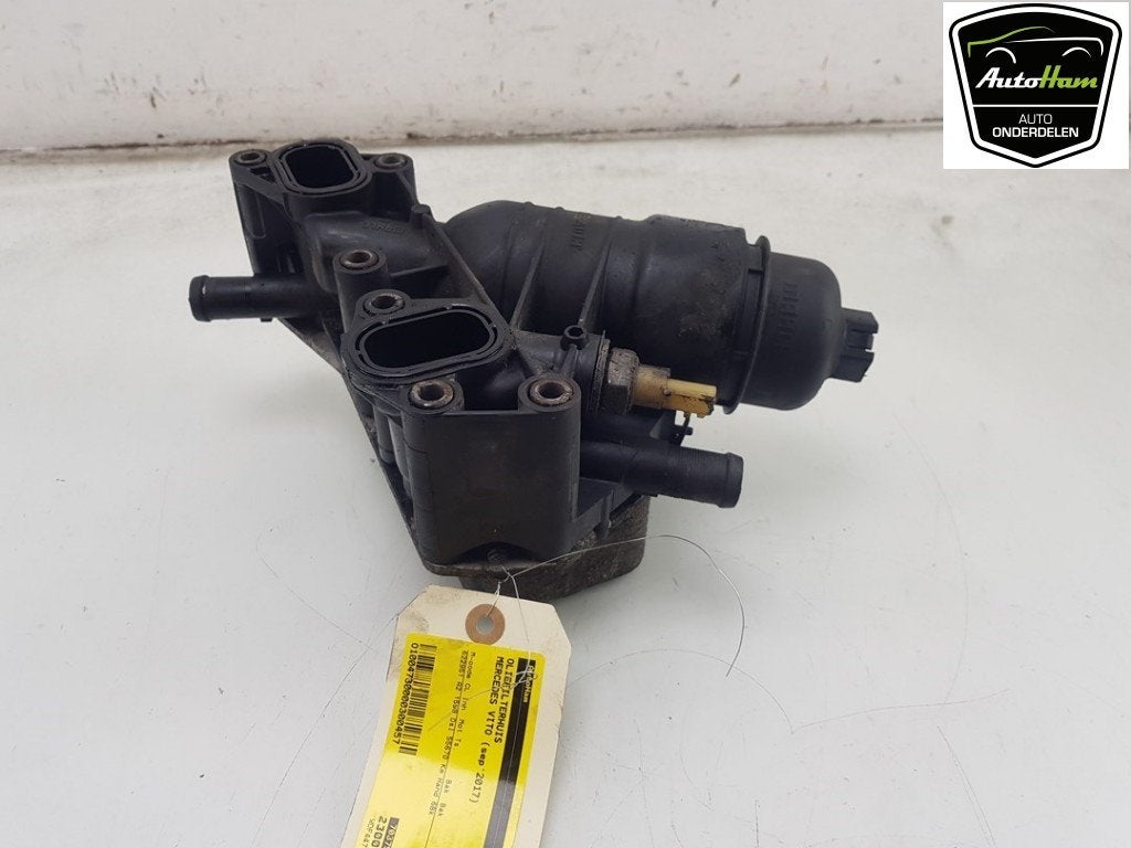 BOITIER FILTRE HUILE Mercedes-Benz Vito (447.6) (01-2014/-), Utilisé, Mercedes-Benz