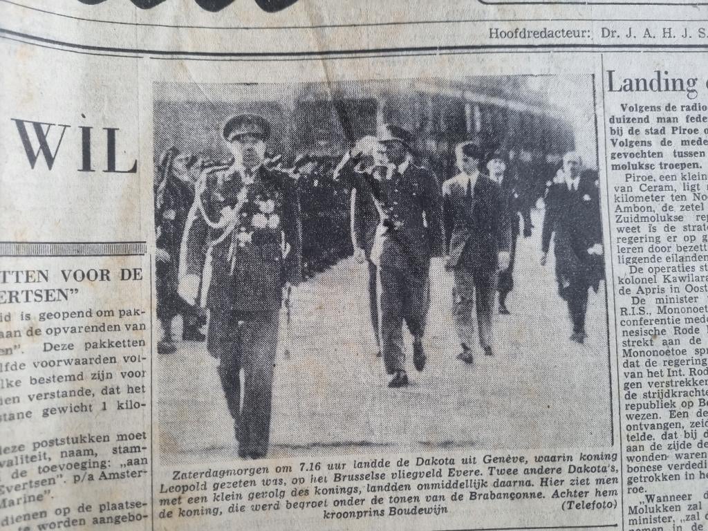 Koning Leopold terug in Brussel (1950), Verzamelen, Ophalen of Verzenden, Knipsel(s)