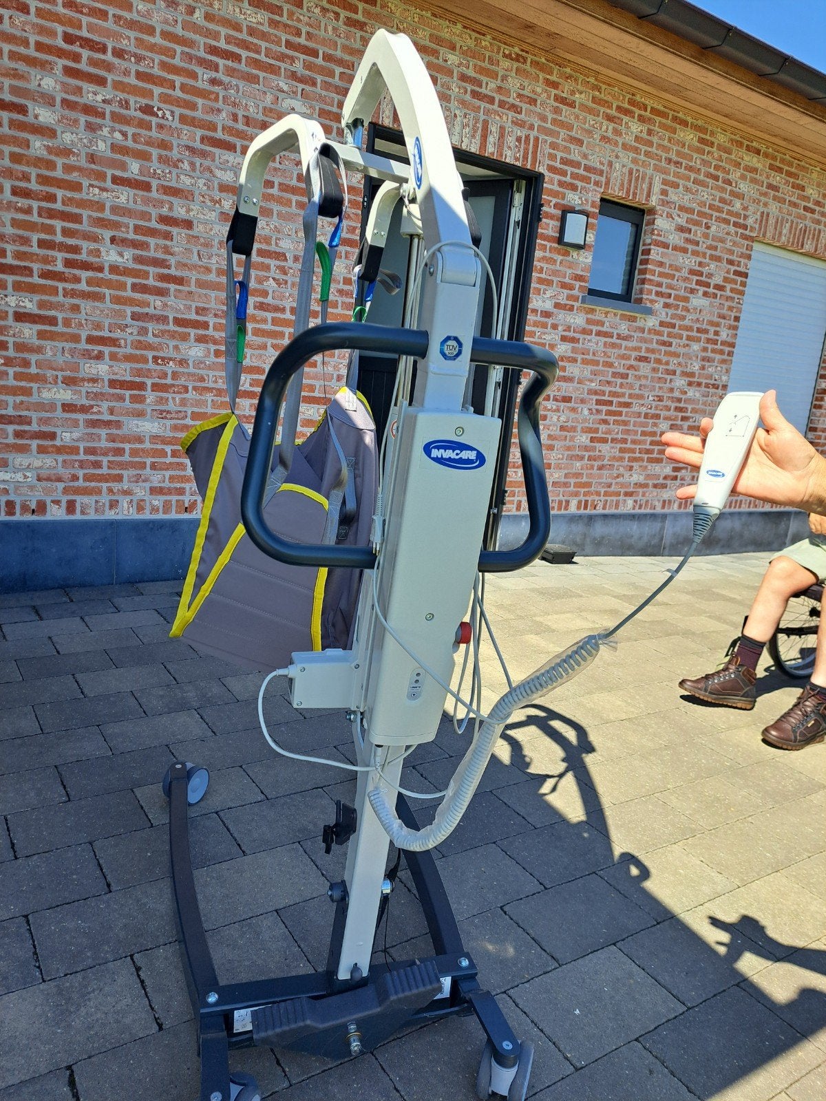 Tillift inclusief draagdoek van Invacare, Ophalen
