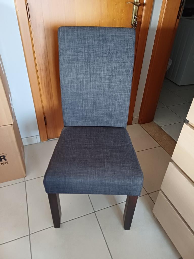 Eetkamer stoelen, Ophalen