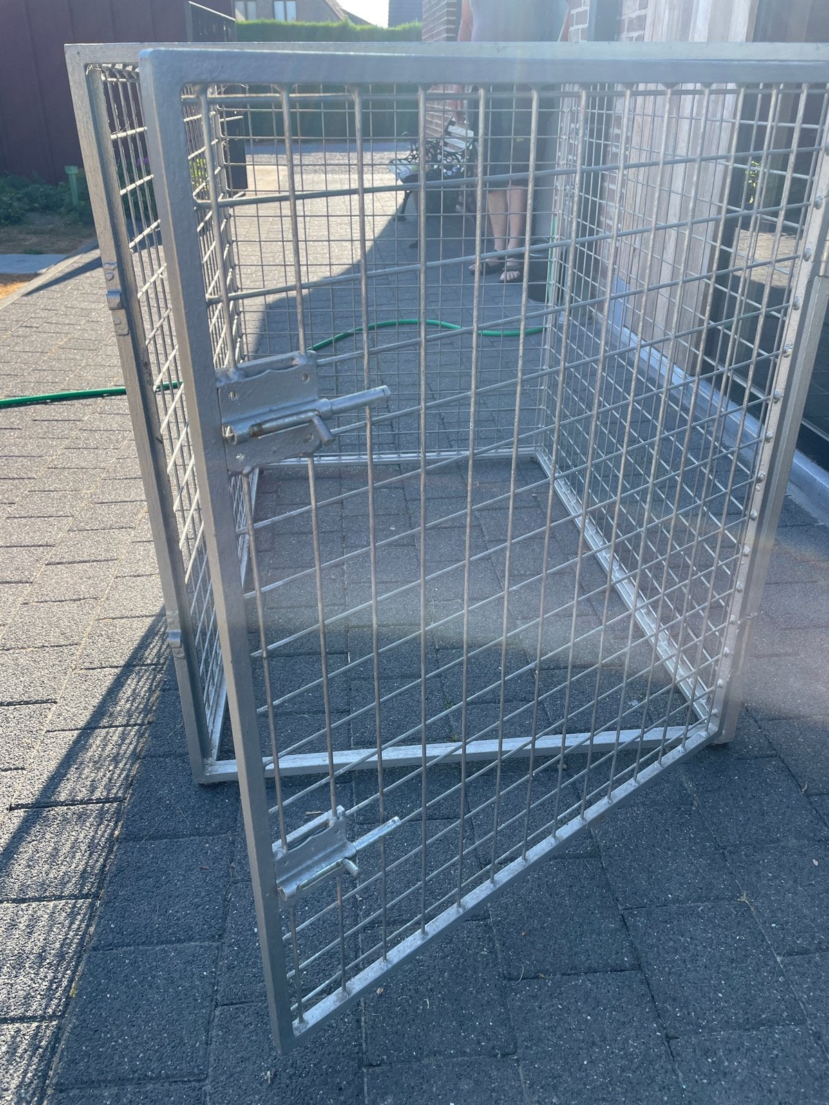 Hondenbench, Ophalen, Zo goed als nieuw