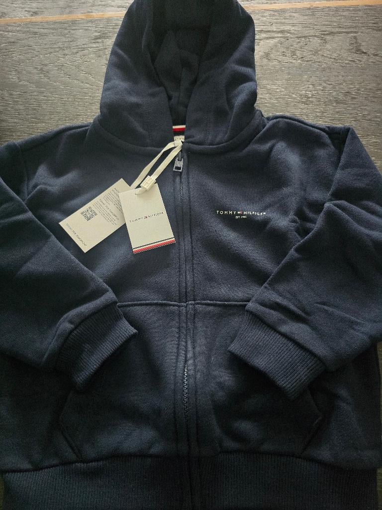 Tommy hilfiger- sweater met rits, Enfants & Bébés, Vêtements enfant | Taille 104, Neuf, Garçon ou Fille, Pull ou Veste, Tommy Hilfiger