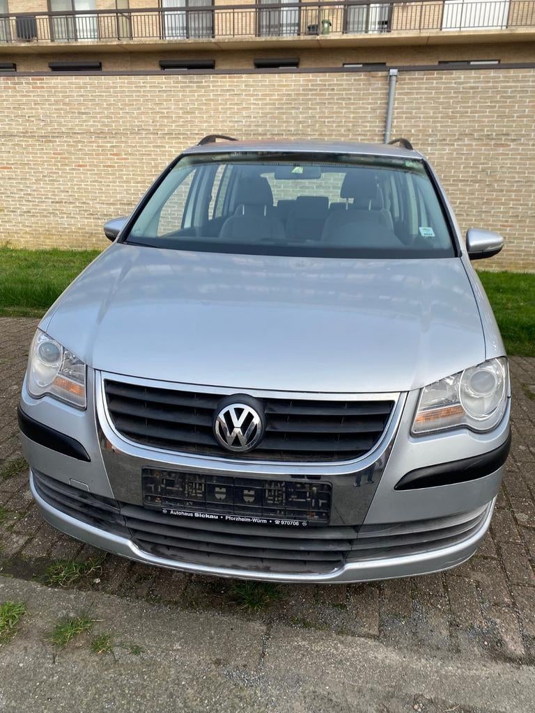 Volkswagen turan 
2010  / 7 plaats, Essence, Achat