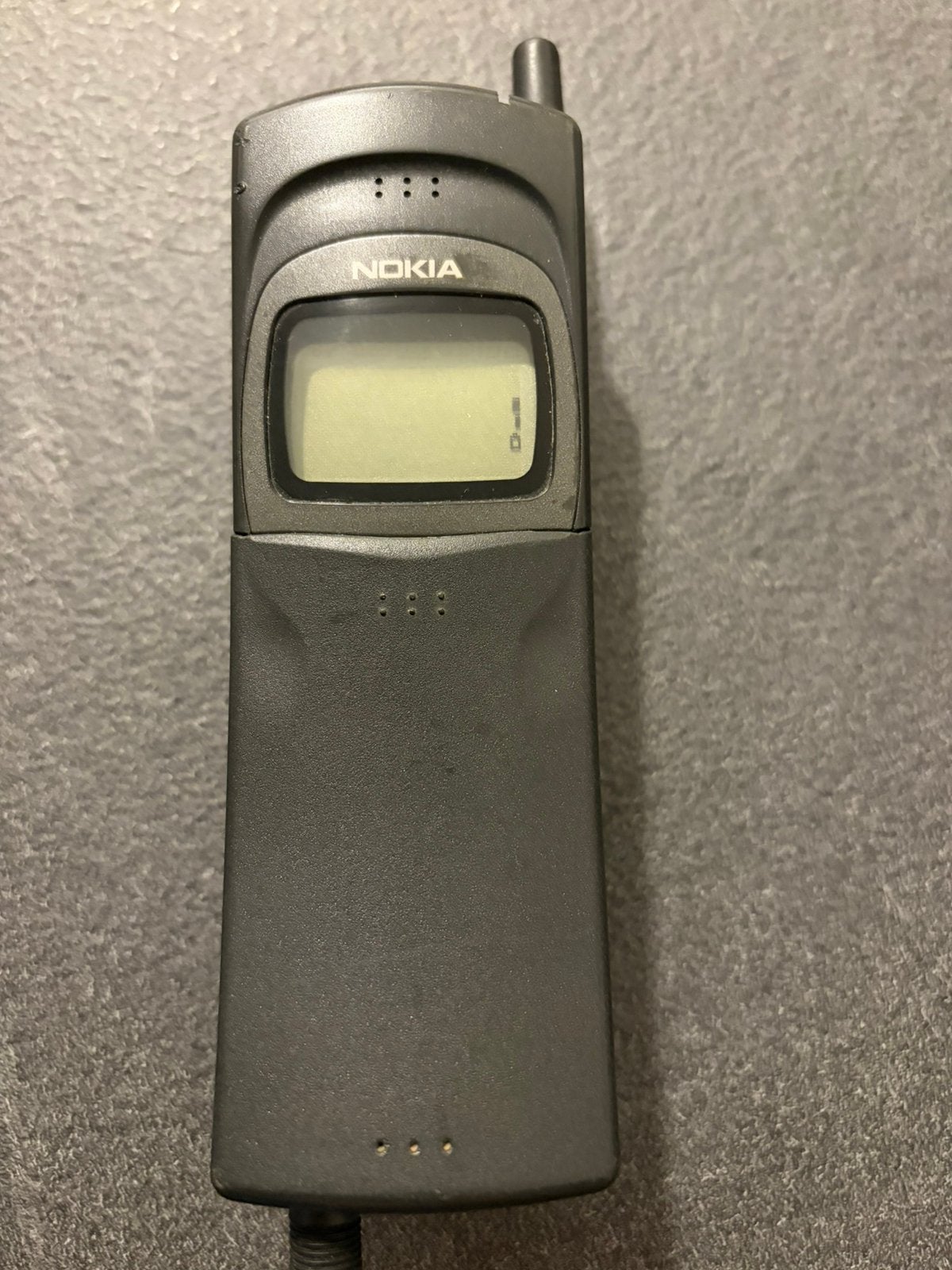 Nokia 8110 banana met oplader, Télécoms, Téléphonie mobile | Nokia, Enlèvement, Utilisé