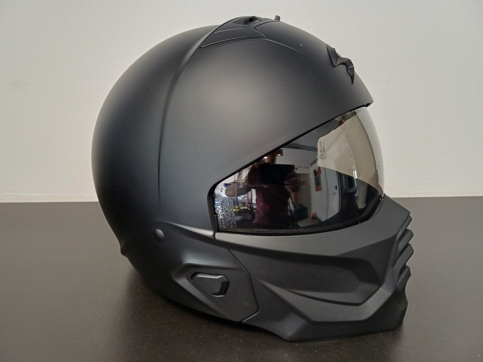 scorpion combat helm, Motoren, Ophalen, M