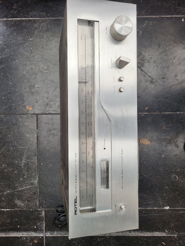 Rotel tuner, Audio, Tv en Foto, Ophalen of Verzenden, Gebruikt, Analoog