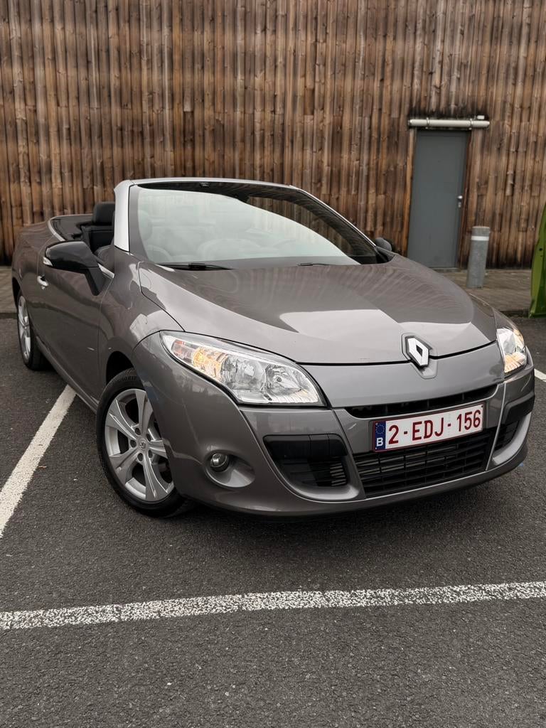 Renault Megane Cabrio Pink Leaf/Rijbewijs aanvragen, Auto's, Euro 5, Leder, Diesel, Particulier