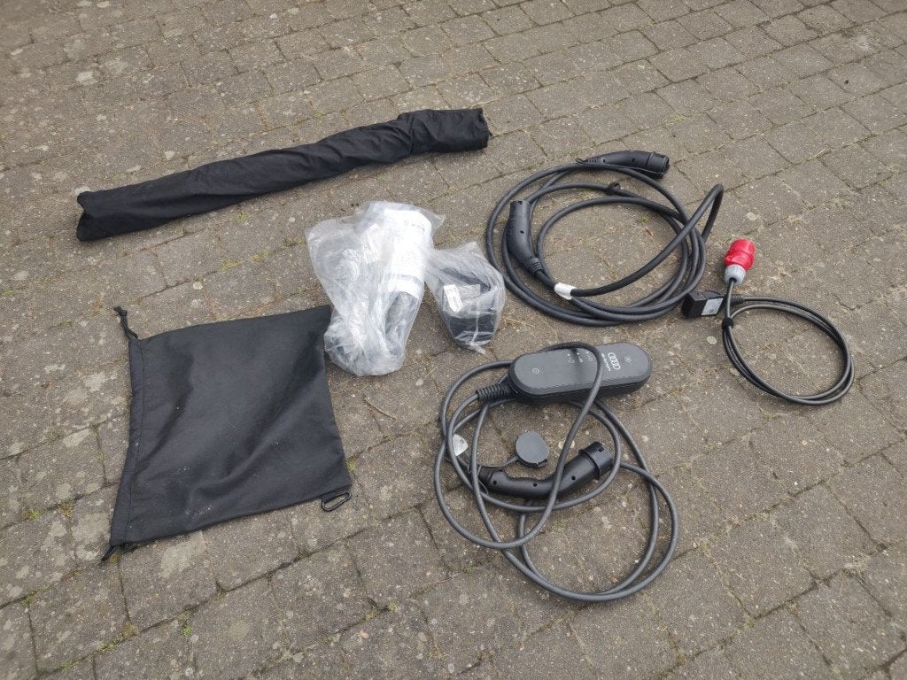 Oplaadkabels audi etron, Enlèvement, Audi