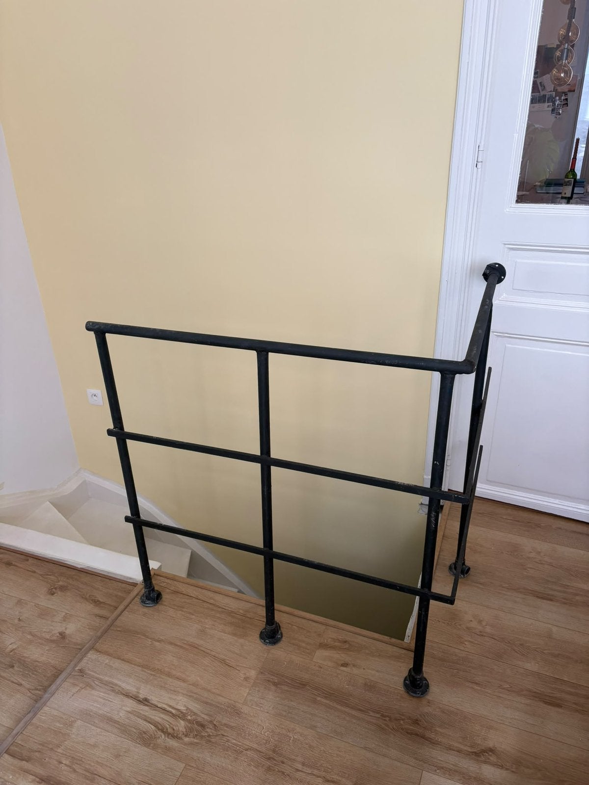 Porte d'escalier en fonte, Bricolage & Construction, Enlèvement, Utilisé, 100 à 250 mm