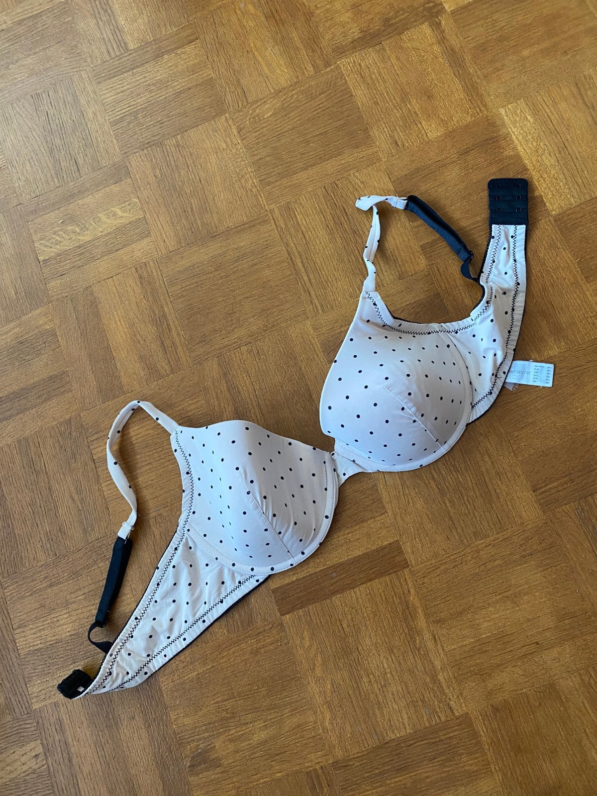 Soutien gorge beige à pois, Vêtements | Femmes, Sous-vêtements & Lingerie, Enlèvement ou Envoi, Beige, Soutien-gorge