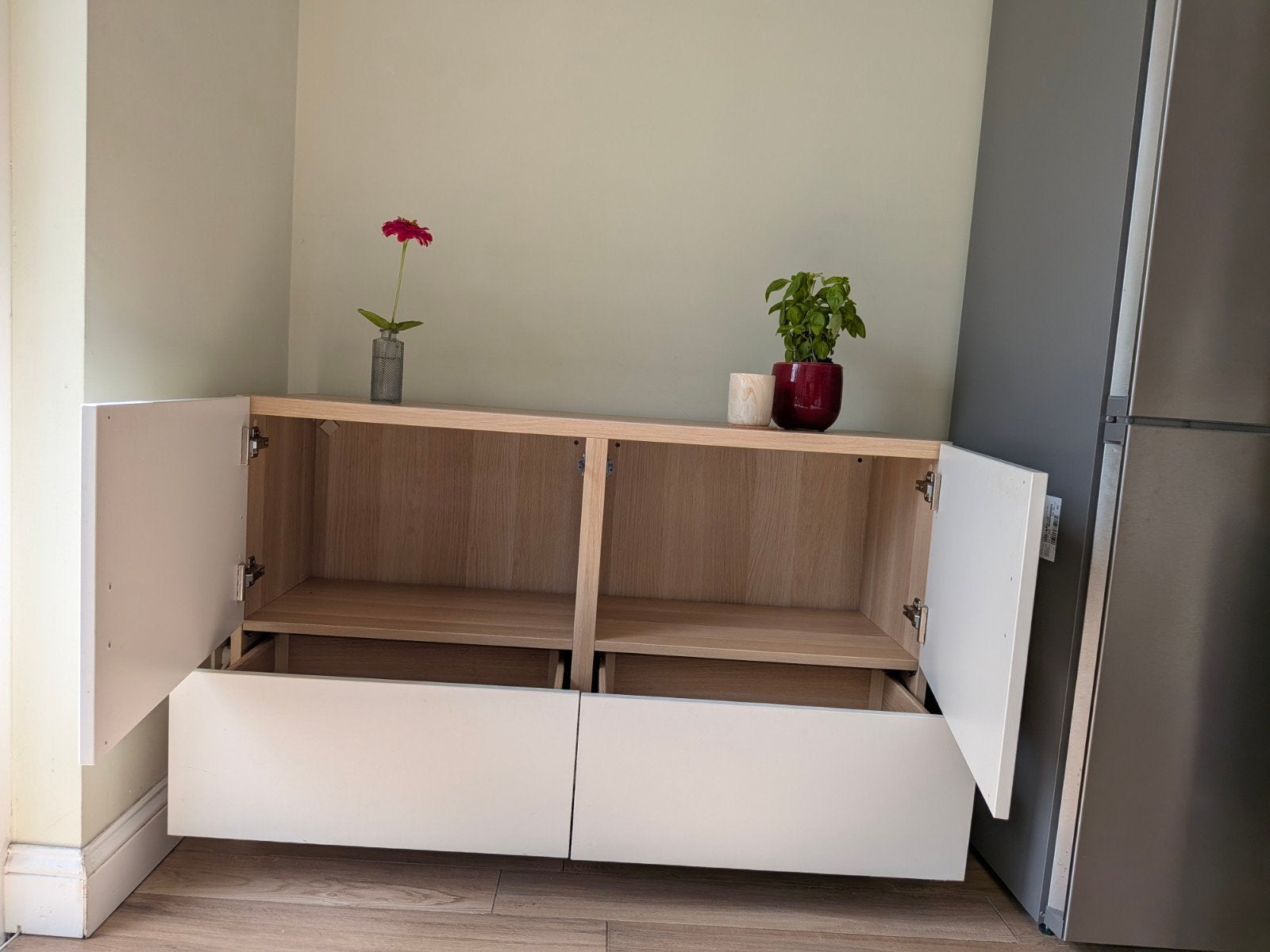 Besta kast Ikea wit  120 CM x 40 CM diep x 74 CM hoog, Ophalen