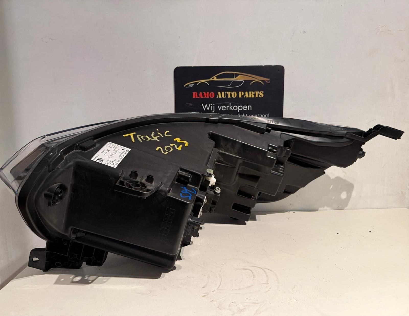 RENAULT TRAFIC III KOPLAMP FULL LED ORIGINEEL 260102899R, Renault, -, 3 mois de garantie, Utilisé