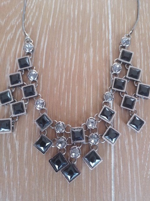 Collier, Bijoux, Sacs & Beauté, Colliers, Enlèvement ou Envoi, Comme neuf