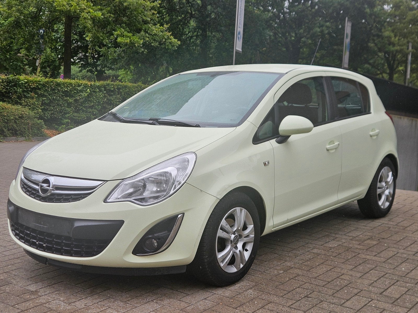 OPEL CORSA 1.2 BENZINE- EURO 5 - KLAAR OM GEREGISTREERD TE W, Auto's, Handgeschakeld, Particulier, Corsa, Euro 5