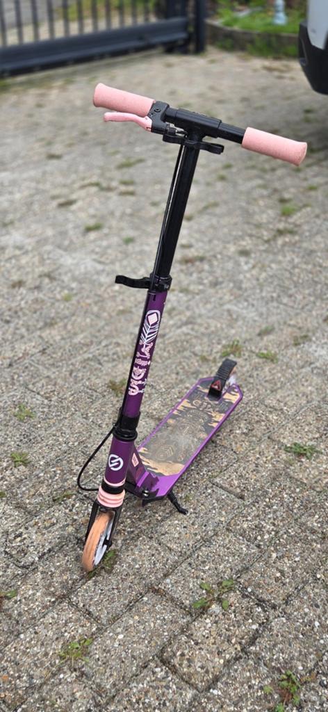 Oxelo Mid 5 Decathlon kinderscooter (paars/roze), Fietsen en Brommers, Steps, Gebruikt, Ophalen