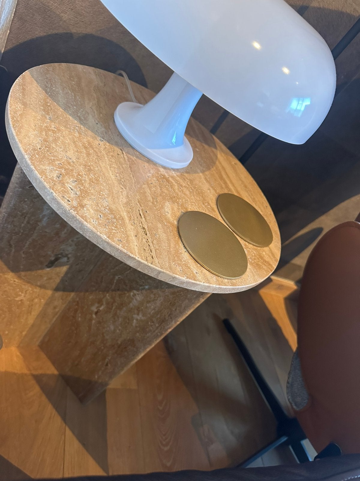 Travertin bijzettafel -sidetable, Ophalen, Zo goed als nieuw