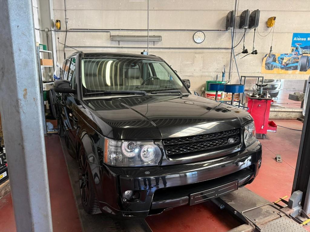 Land Rover Range Rover Sport MOTEUR CASSÉ 3.0 TDV6 HSE, Autos, Land Rover, Entreprise, 4x4, ABS, Caméra de recul, Air conditionné