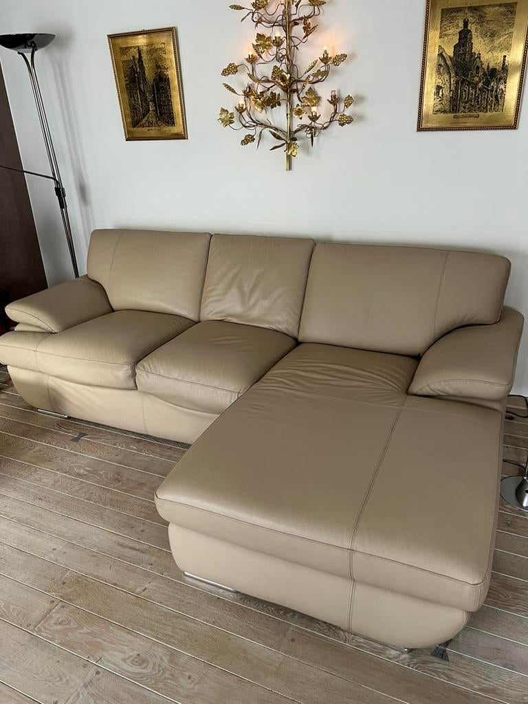 Leder salon. ; château d ax doorkleurd leder , m, Ophalen