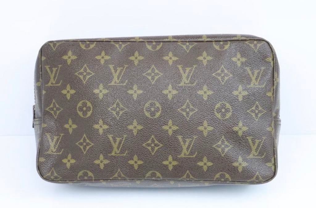 Louis Vuitton toilet bag, Handtassen en Accessoires, Portemonnees, Ophalen, Zo goed als nieuw