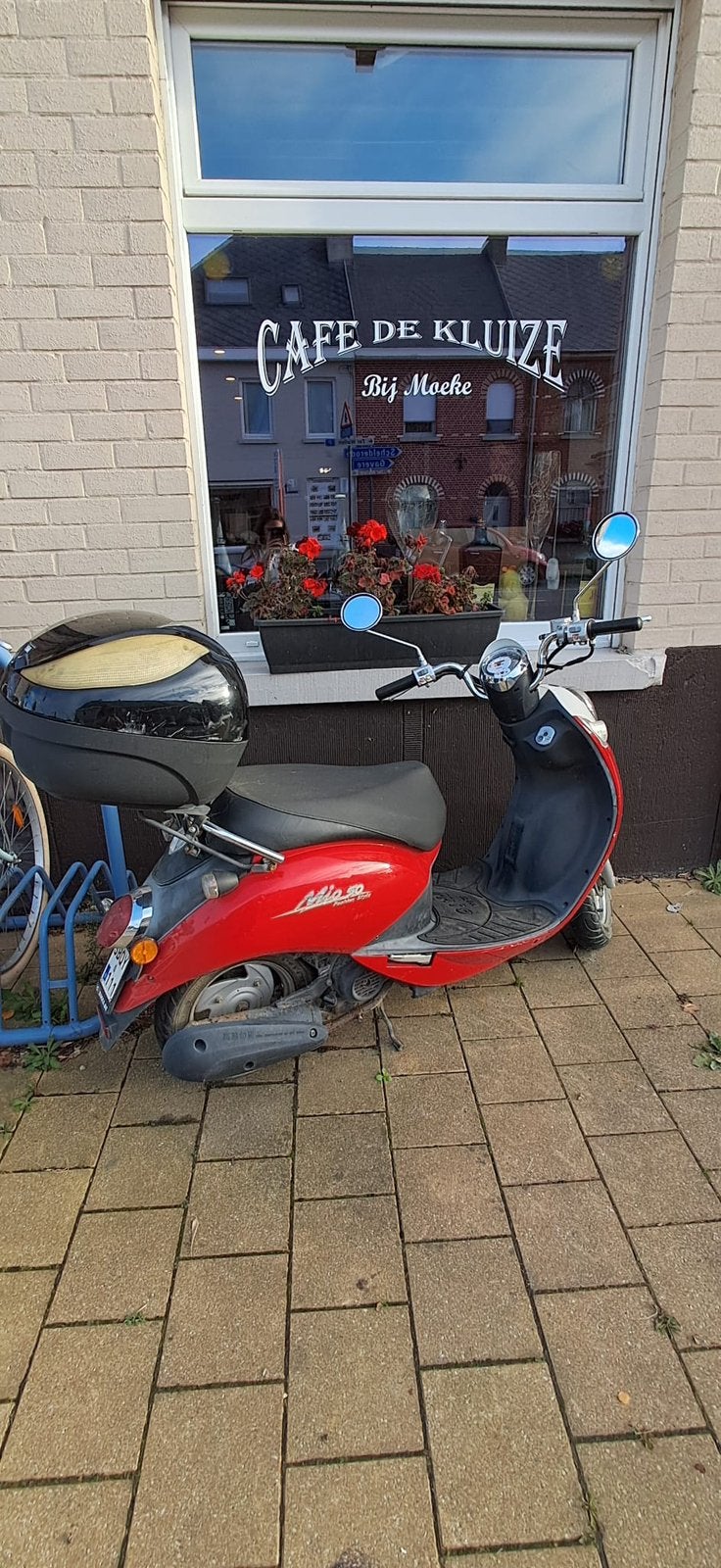Rode Mio 50 scooter, Fietsen en Brommers, Zo goed als nieuw, Ophalen, Overige merken