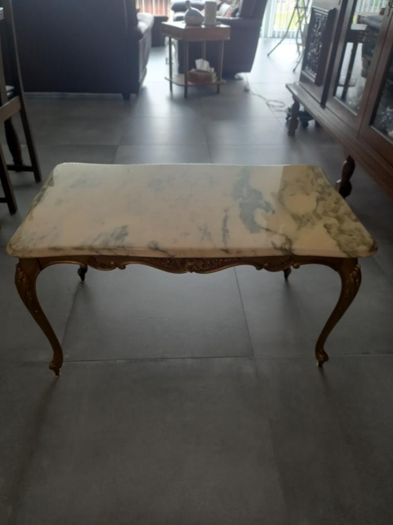Table basse, Enlèvement