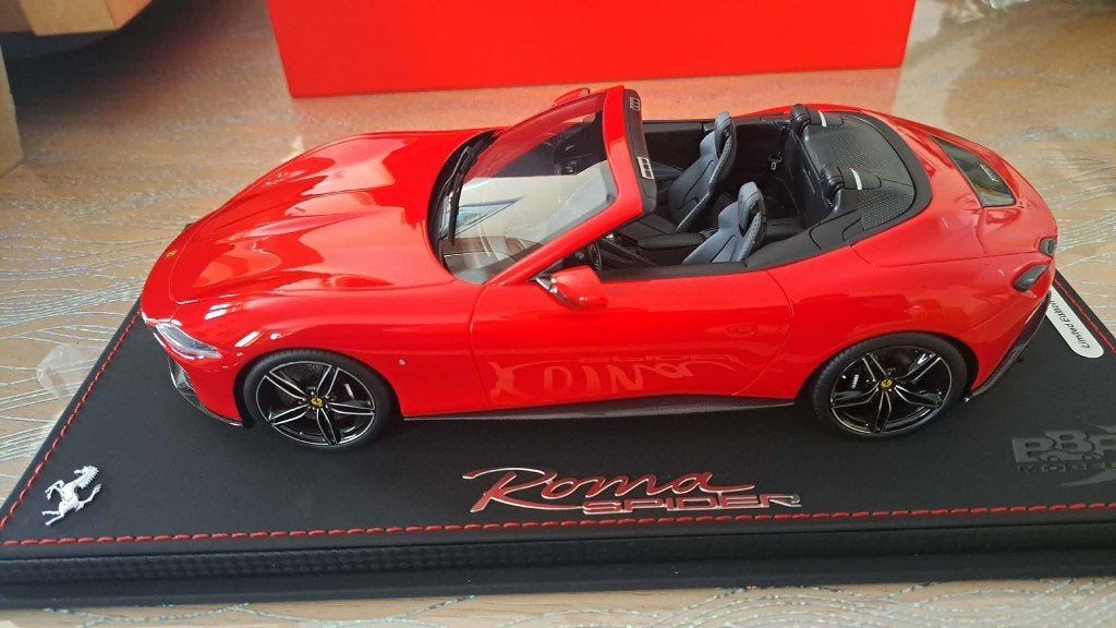 Ferrari Roma Spider Rosso Corsa 1/18 BBR, Ophalen of Verzenden, Zo goed als nieuw, Auto, Overige merken