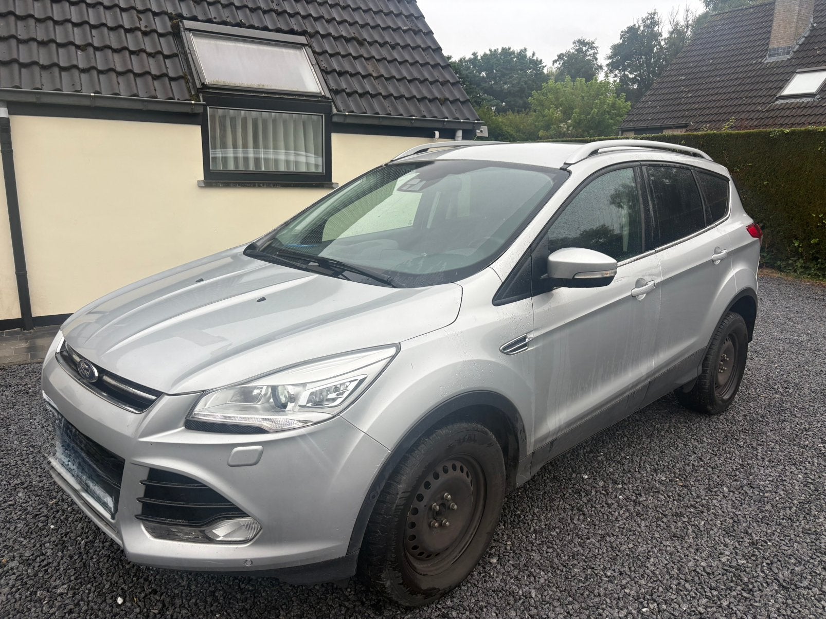 Ford Kuga 2013 1.6 benzine, Euro 6, Handgeschakeld, 5 deurs, Particulier