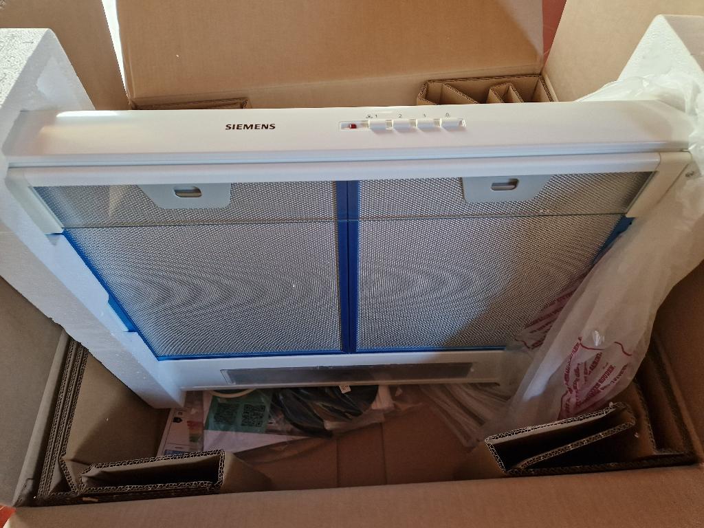 hotte aspirante Siemens, Electroménager, Neuf, Moteur, Encastré, Hotte murale