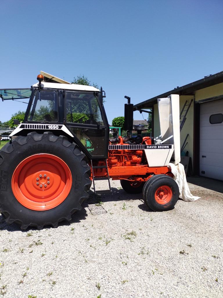 DB 1690 vernieuwd, Zakelijke goederen, Landbouw | Tractoren, Ophalen, 80 tot 120 Pk, Gebruikt, Meer dan 10000