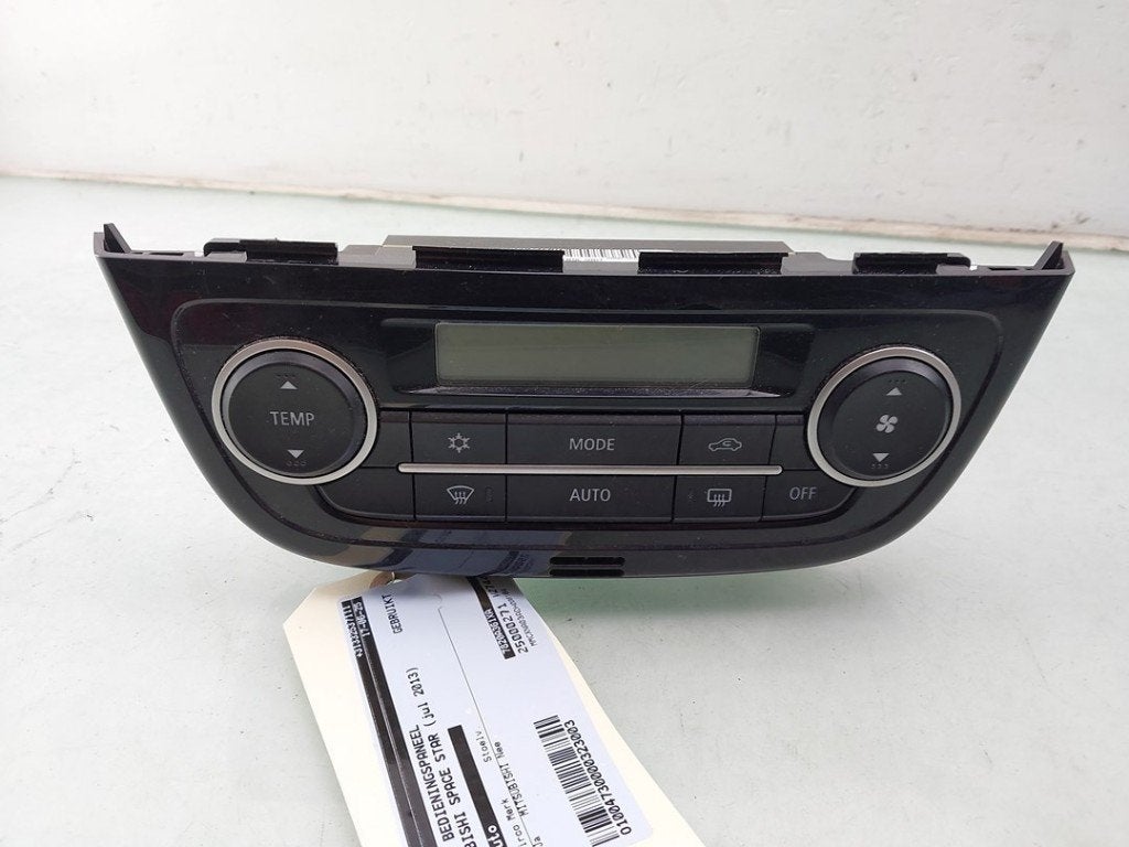 BEDIENINGSPANEEL VERWARMING Space Star (A0) (|7820A361XA|), Gebruikt, Mitsubishi