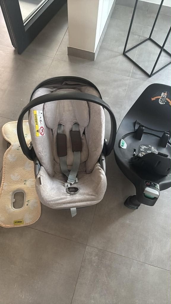 Cybex kinderstoel basis (Base Z) + stoel (Cloud Z i-Size), Enfants & Bébés, Sièges auto, Enlèvement, Comme neuf, Isofix