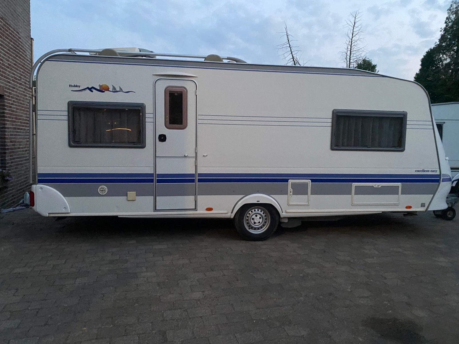 Caravane Hobby, Hobby, 5 à 6 mètres, Particulier, Poêle