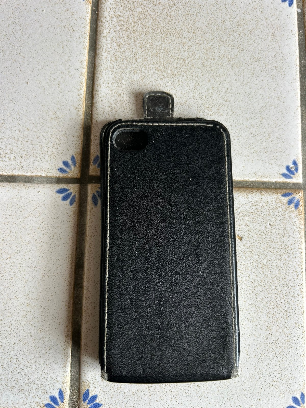 Housse pour iPhone 5 ou 6 en cuir, Telecommunicatie, Mobiele telefoons | Hoesjes en Screenprotectors | Apple iPhone, Ophalen of Verzenden