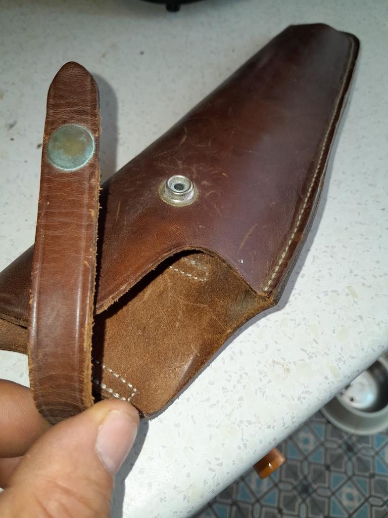 Holster pour revolver a plombs vintage, Enlèvement