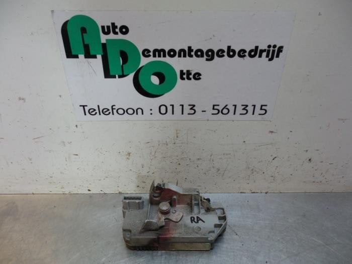 Deurslot Mechaniek 4Deurs rechts-achter van een Peugeot 306, Auto-onderdelen, Gebruikt, -, -, Ophalen of Verzenden