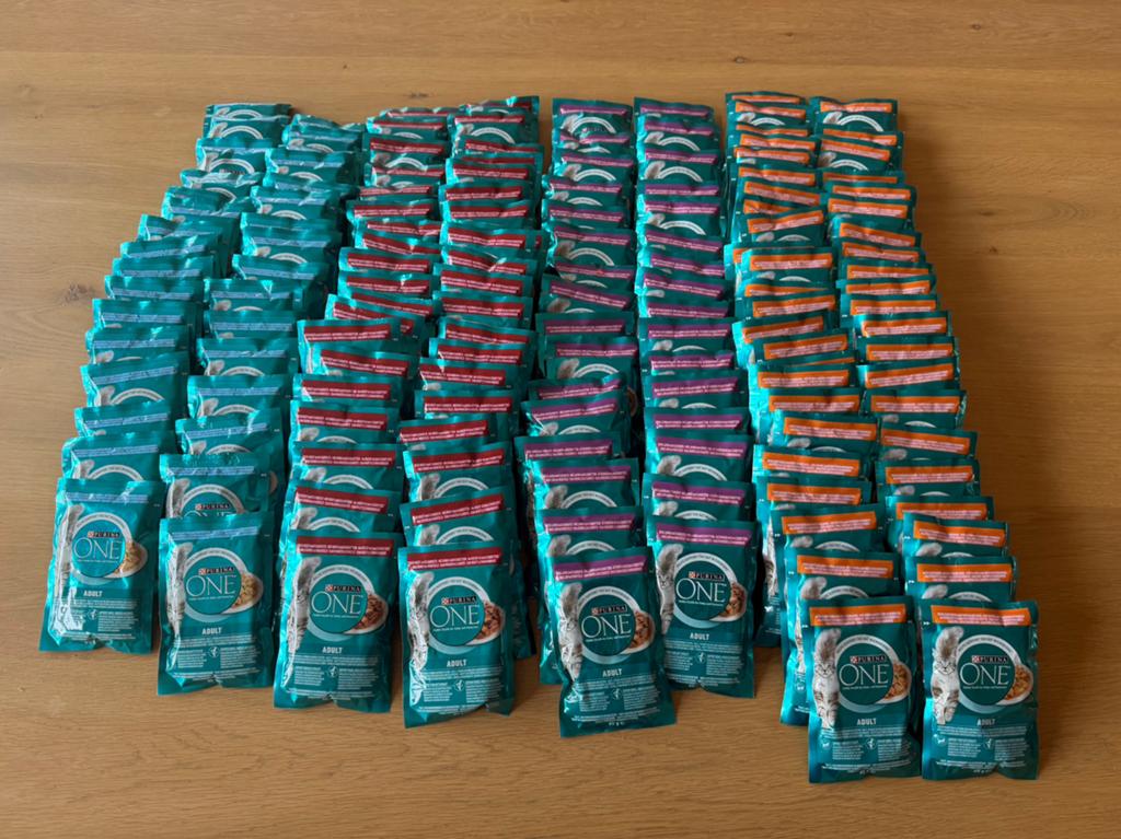 Purina One pour chats 150x (poisson, bœuf, poulet et agneau), Animaux & Accessoires, Nourriture pour Animaux, Enlèvement